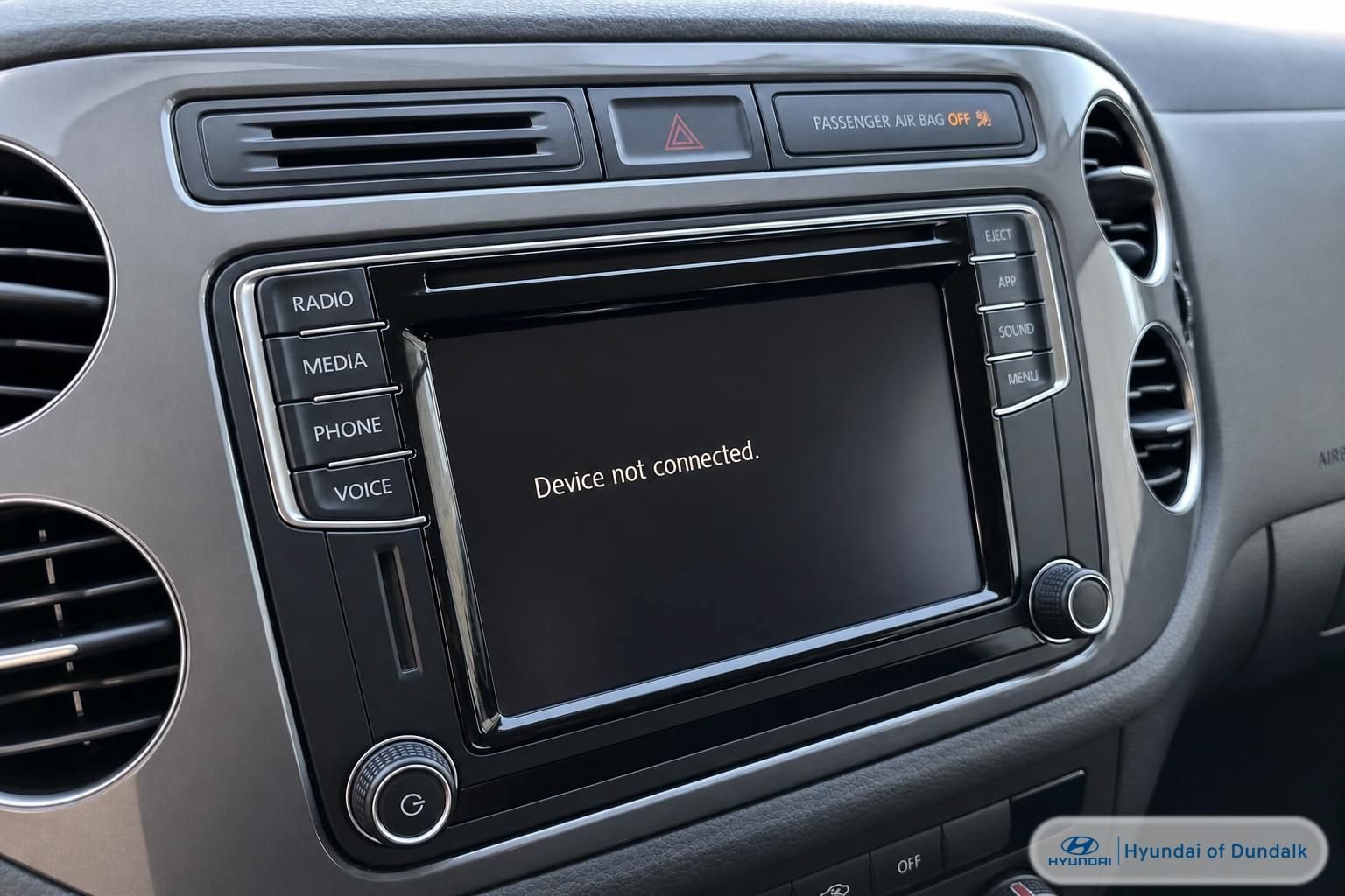 Used 2017 Volkswagen Tiguan S FWD image 10