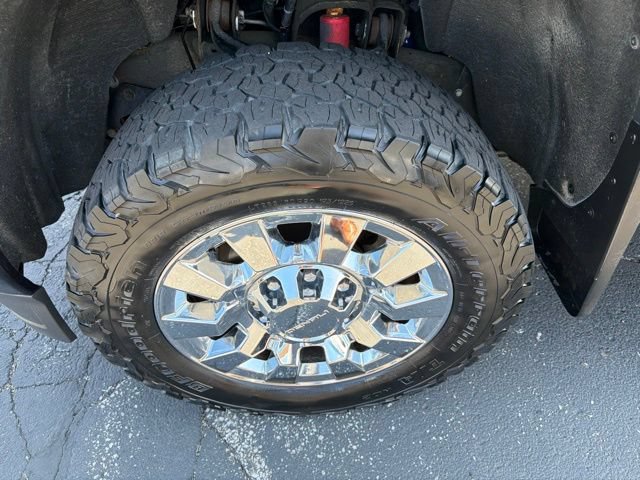 Used 2019 GMC Sierra 2500 Denali w/ Duramax Plus Package AWD/4WD image 10