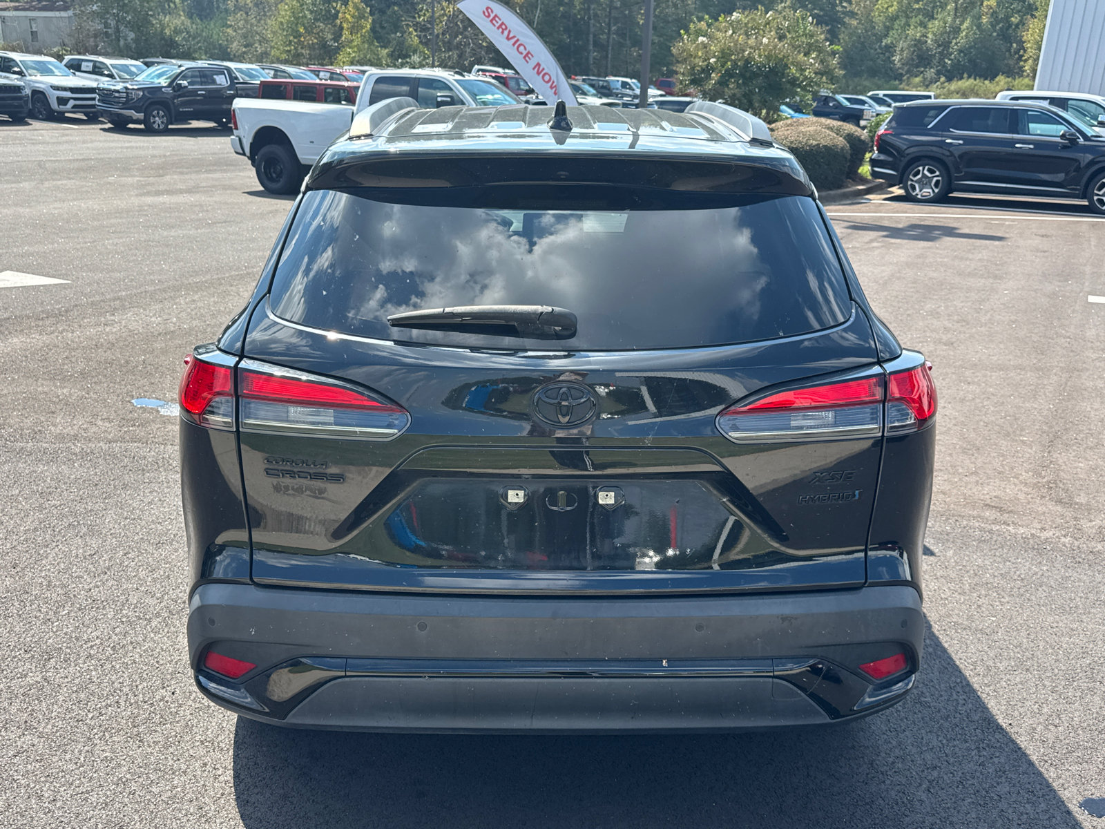 Used 2024 Toyota Corolla Cross AWD Hybrid image 6