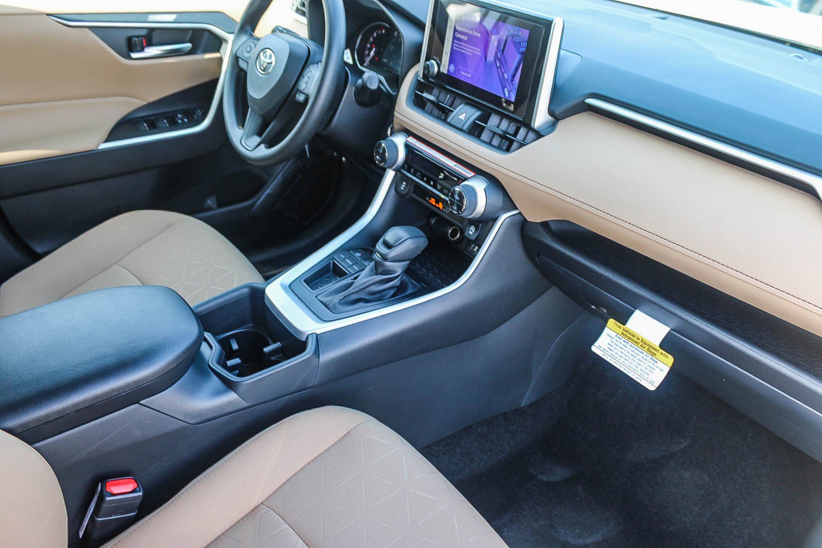 New 2025 Toyota RAV4 XLE image 18