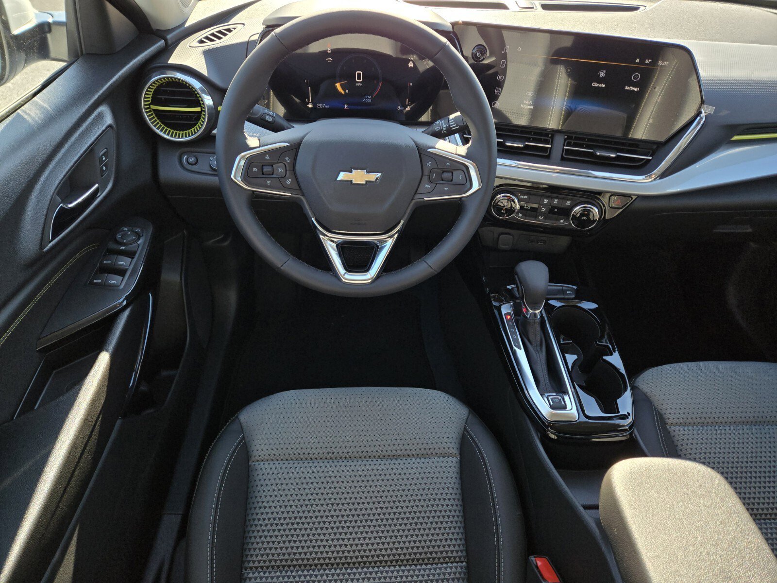 New 2026 Chevrolet Trax LT w/ Driver Confidence Package image 10