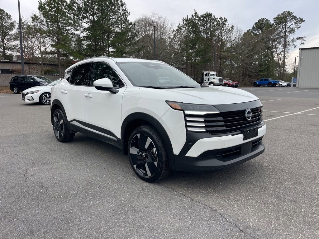 Certified 2025 Nissan Kicks SR AWD/4WD image 4