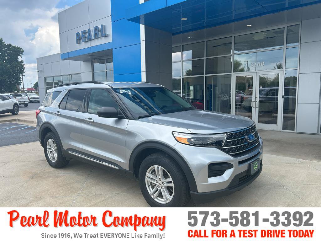 Used 2022 Ford Explorer XLT w/ Class IV Trailer Tow Package AWD/4WD image 1