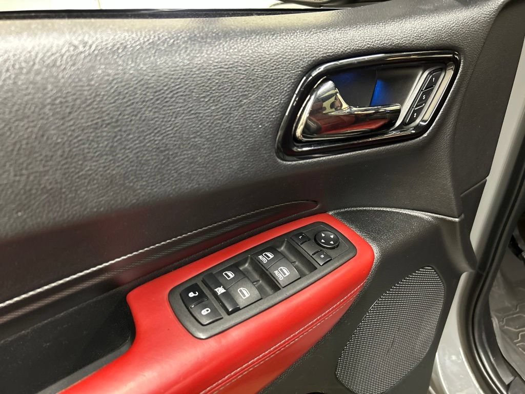 Used 2022 Dodge Durango R/T w/ Blacktop Package AWD/4WD image 28