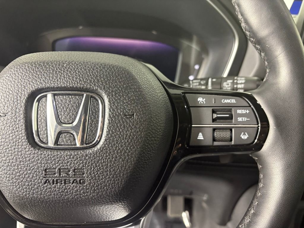 Used 2025 Honda Pilot Elite image 23