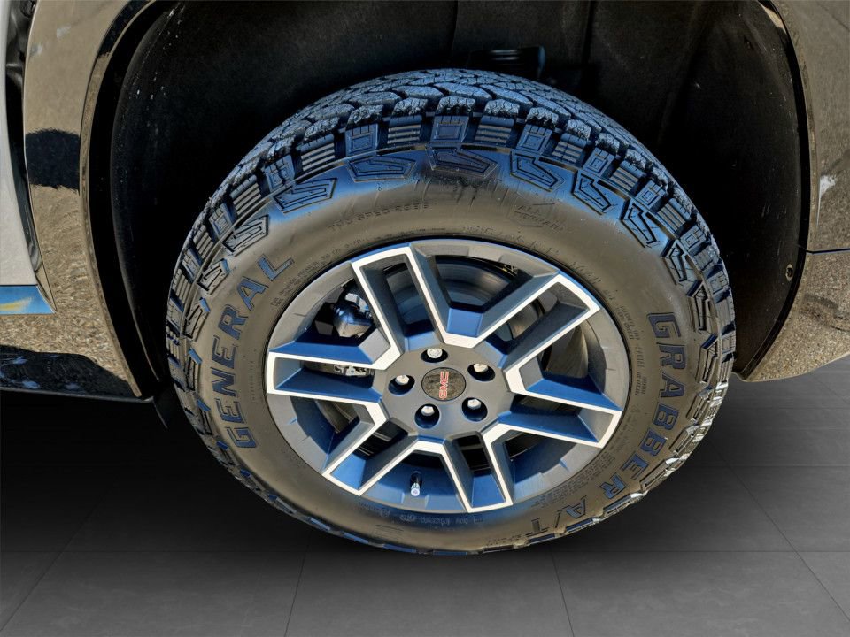 New 2026 GMC Terrain AT4 w/ Technology Package II image 31
