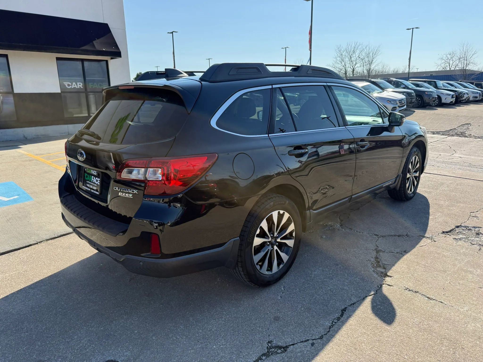 Used 2017 Subaru Outback 2.5i Limited AWD/4WD image 16
