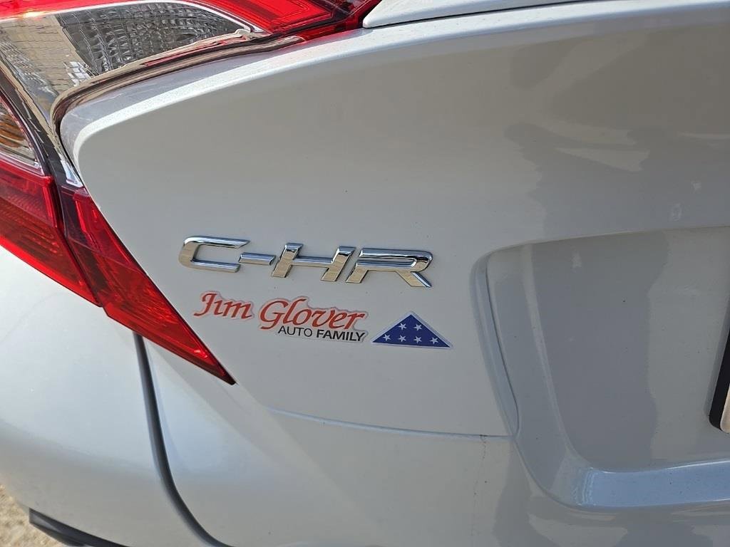 Used 2022 Toyota C-HR XLE image 35