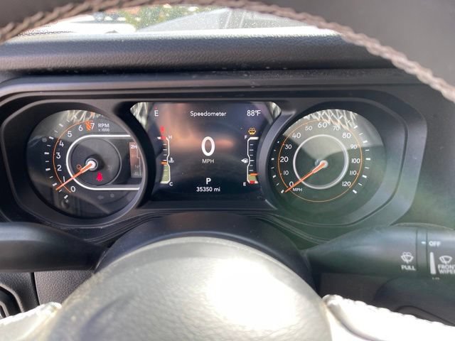 Used 2025 Jeep Gladiator Sport AWD/4WD image 8