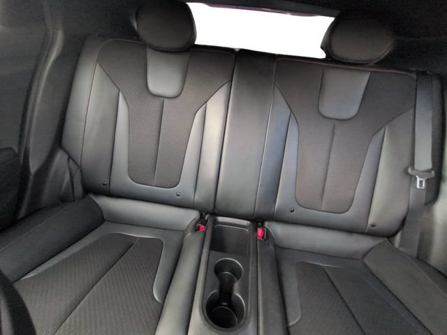 Used 2020 Hyundai Veloster Turbo FWD image 22
