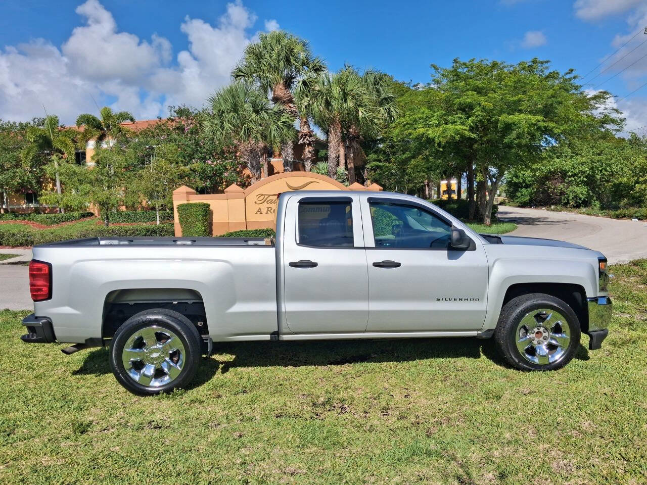 Used 2018 Chevrolet Silverado 1500 LS w/ Trailering Package RWD image 9