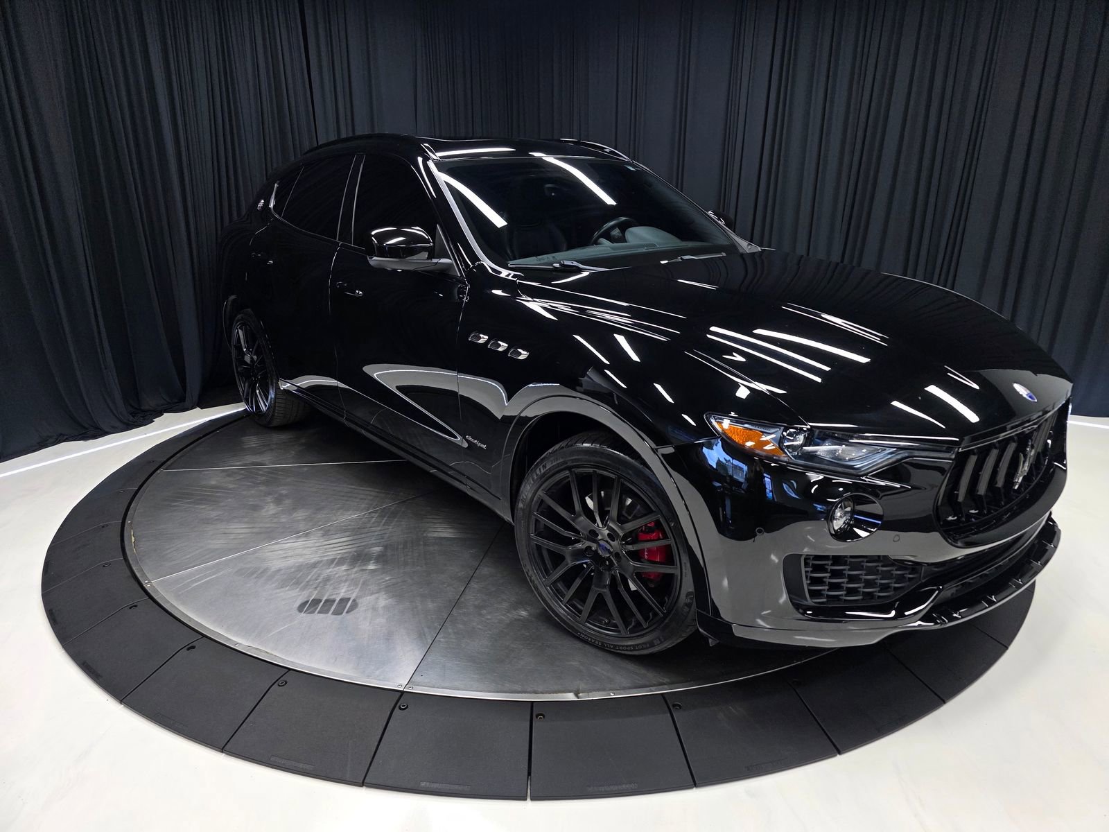 Used 2018 Maserati Levante GranSport AWD/4WD image 63
