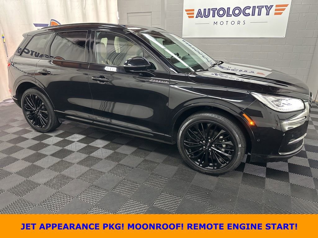 Used 2023 Lincoln Corsair Reserve w/ Equipment Group 202A AWD/4WD image 1