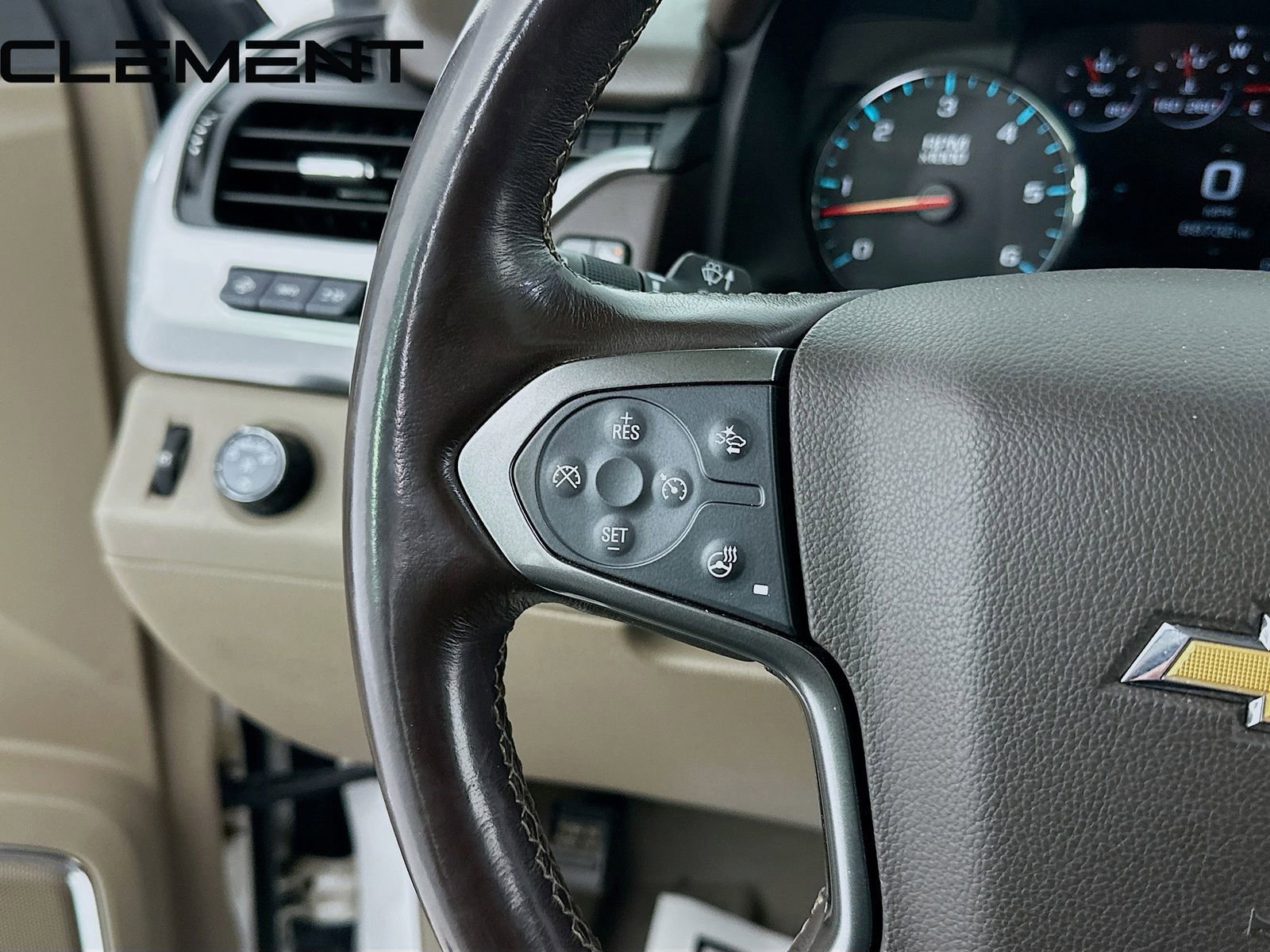 Used 2020 Chevrolet Suburban Premier image 15