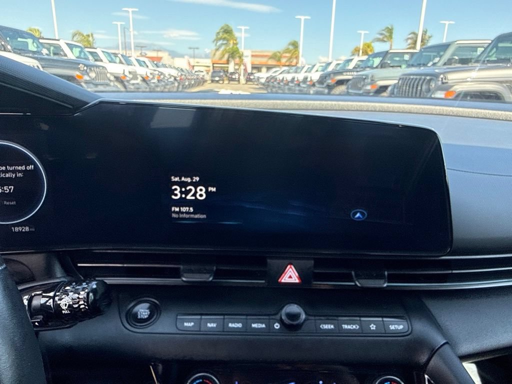 Used 2025 Hyundai Elantra SEL FWD image 18