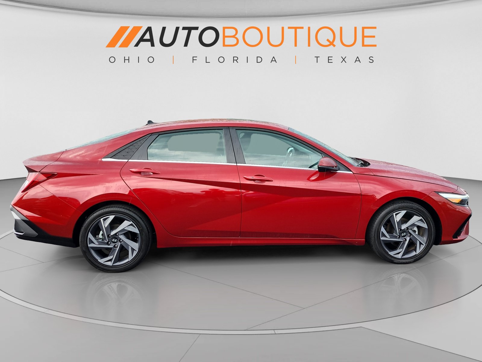Used 2026 Hyundai Elantra Limited FWD image 7