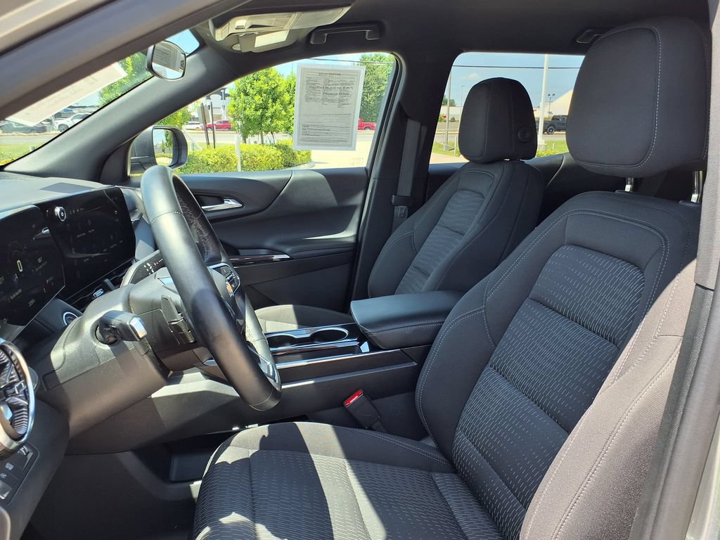 Used 2025 Chevrolet Equinox LT FWD image 15
