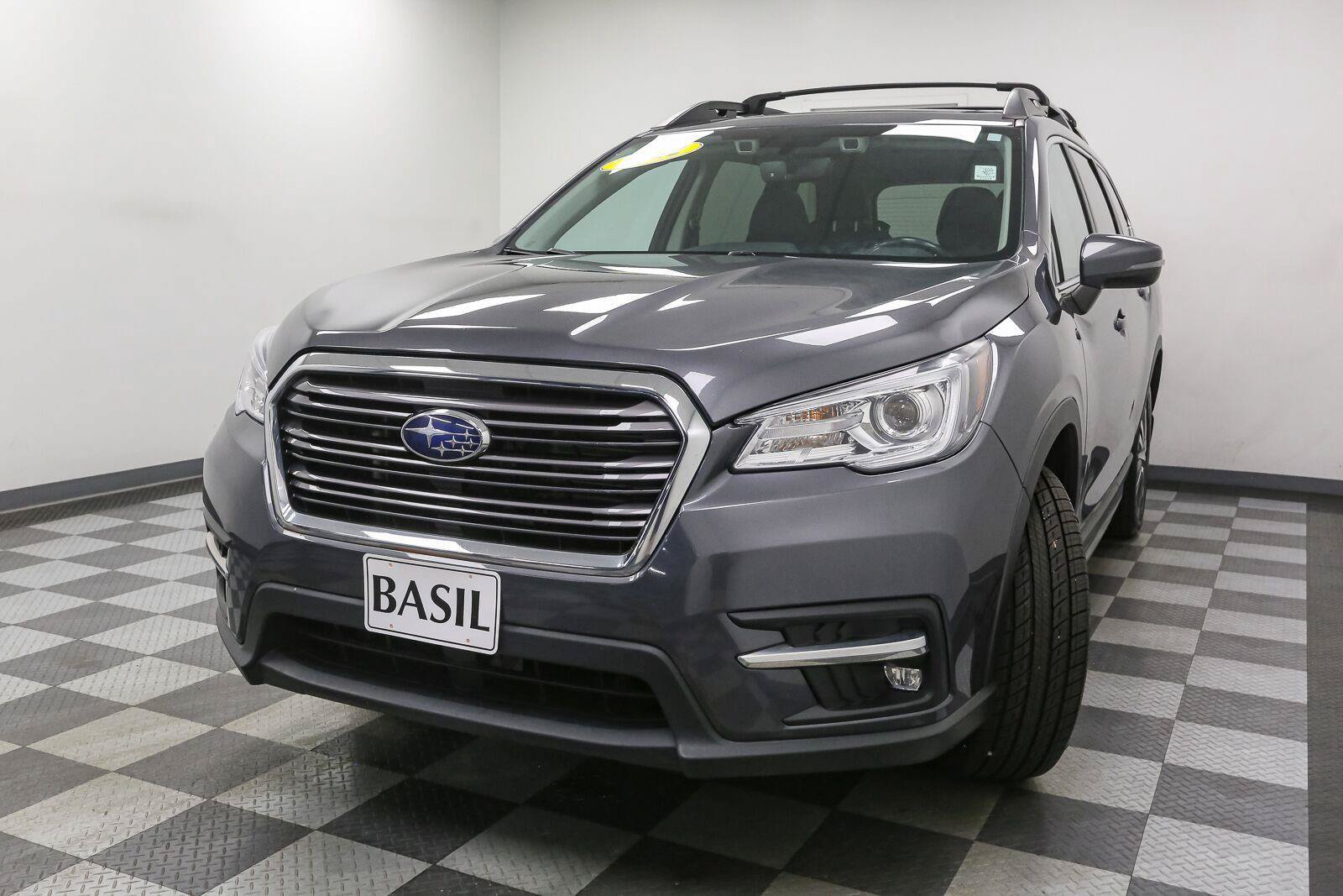 Used 2022 Subaru Ascent Limited w/ Technology Package AWD/4WD image 4