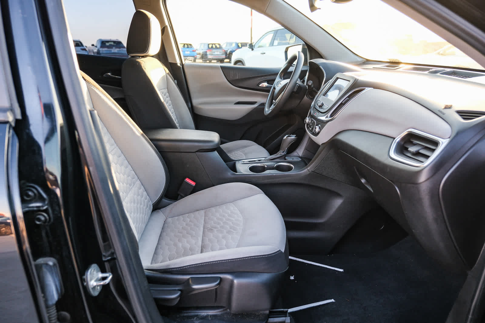 Used 2020 Chevrolet Equinox LS FWD image 14
