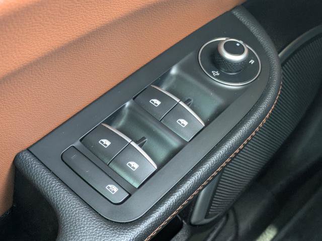 Used 2019 Alfa Romeo Giulia Ti w/ TI Performance Package RWD image 24