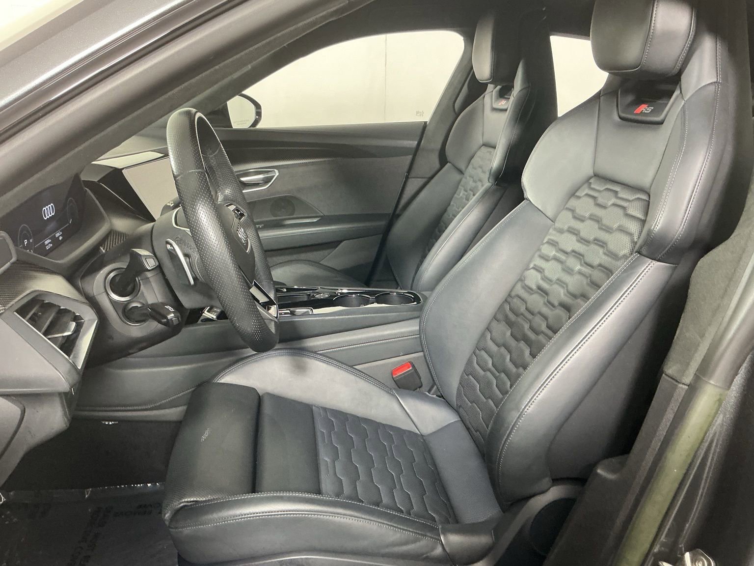 Used 2023 Audi RS e-tron GT w/ Carbon Performance Package image 15