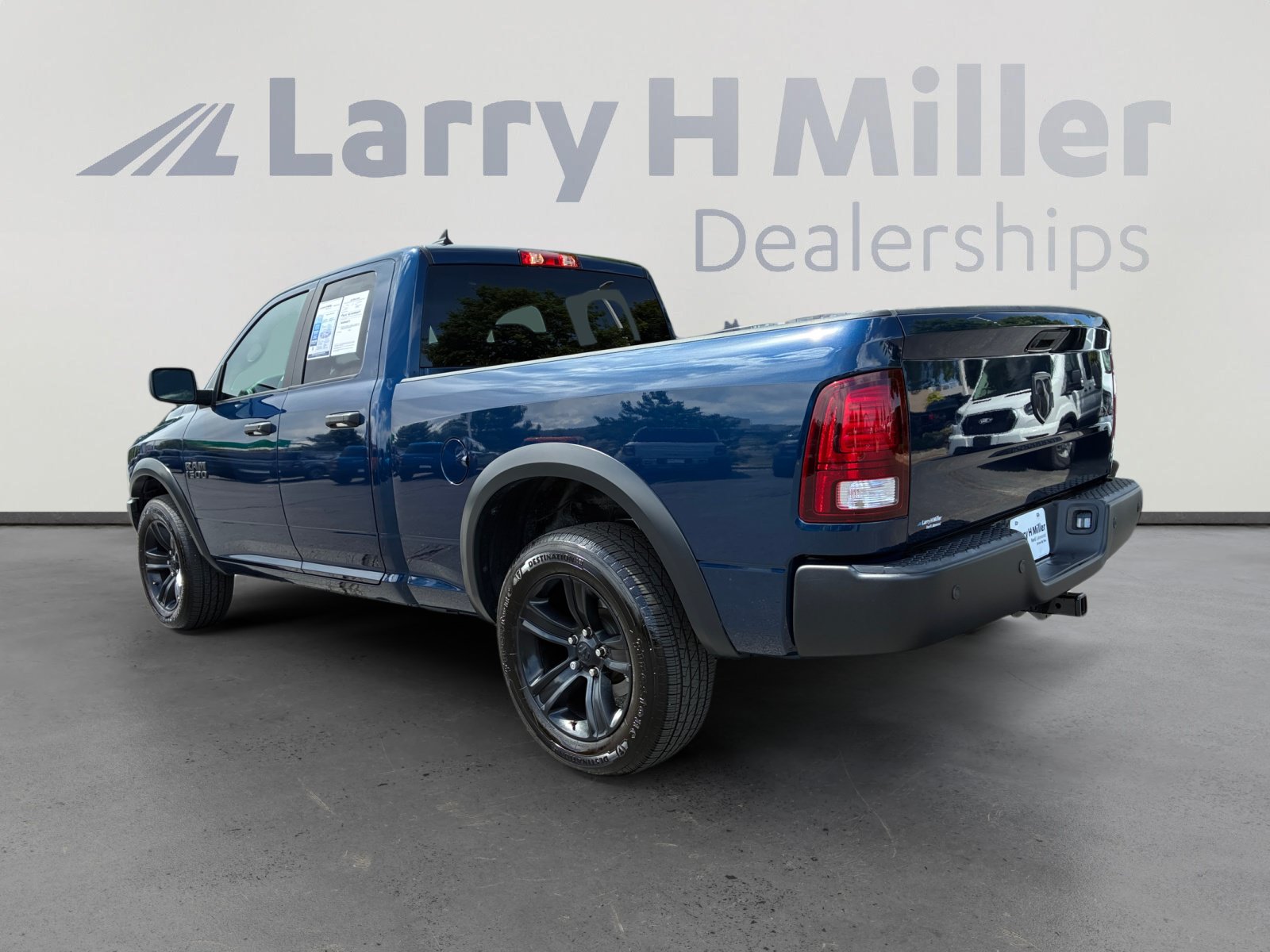 Used 2021 RAM 1500 Warlock w/ Electronics Group AWD/4WD image 3