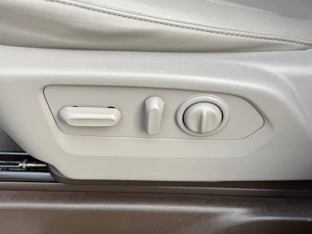 Used 2021 GMC Sierra 1500 SLT image 18