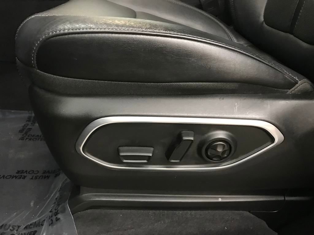 Used 2024 Jeep Wagoneer L Series II w/ Flexible Seating Group image 14