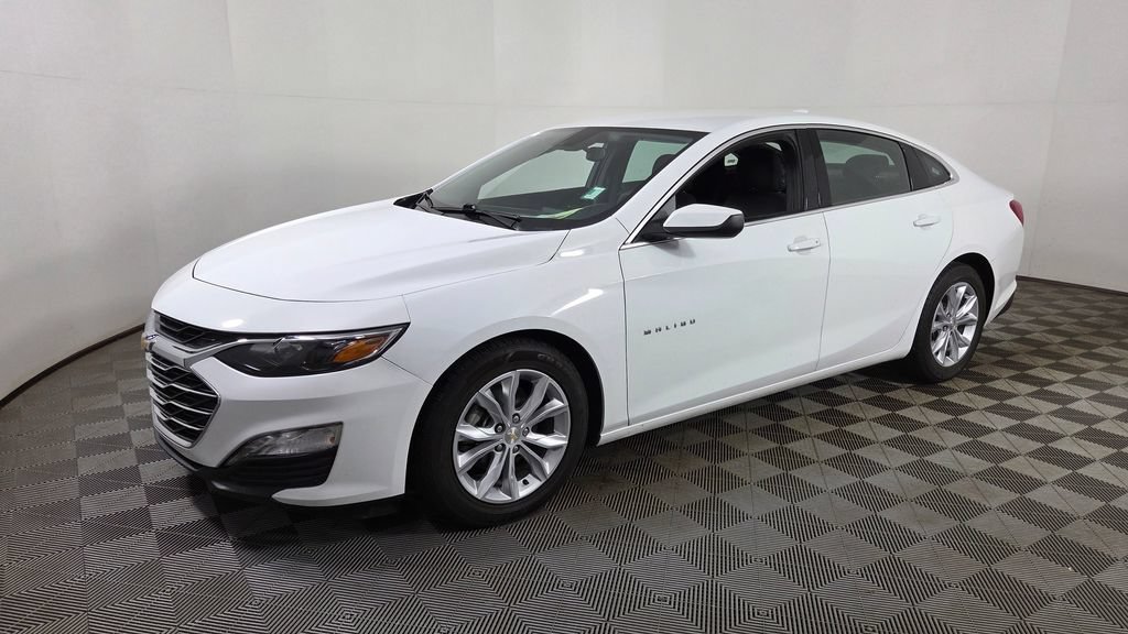 Used 2023 Chevrolet Malibu LT FWD image 3
