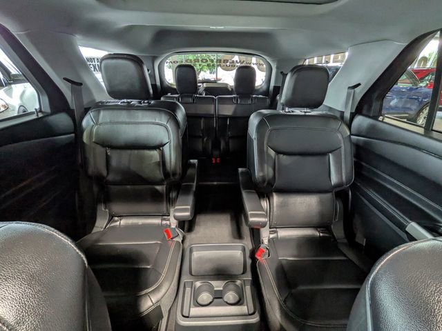 Used 2020 Ford Explorer XLT w/ Equipment Group 202A AWD/4WD image 22