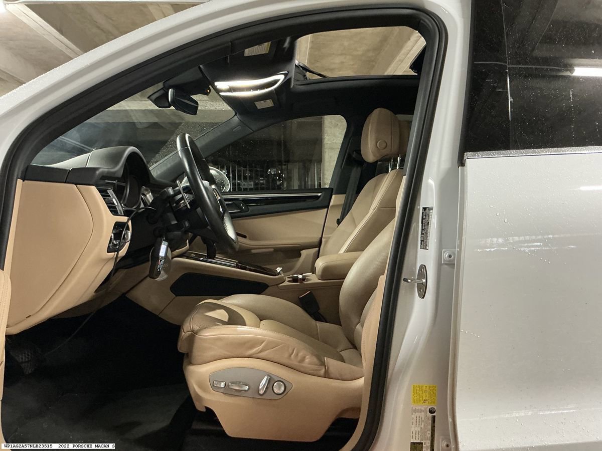 Used 2022 Porsche Macan S AWD/4WD image 9