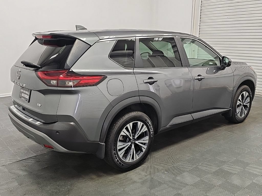Used 2023 Nissan Rogue SV FWD image 10