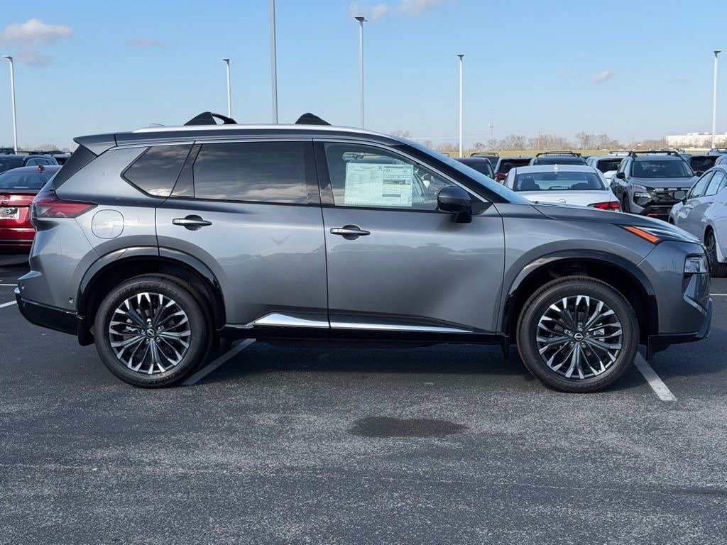 New 2026 Nissan Rogue Platinum w/ Platinum Premium Package AWD/4WD image 3