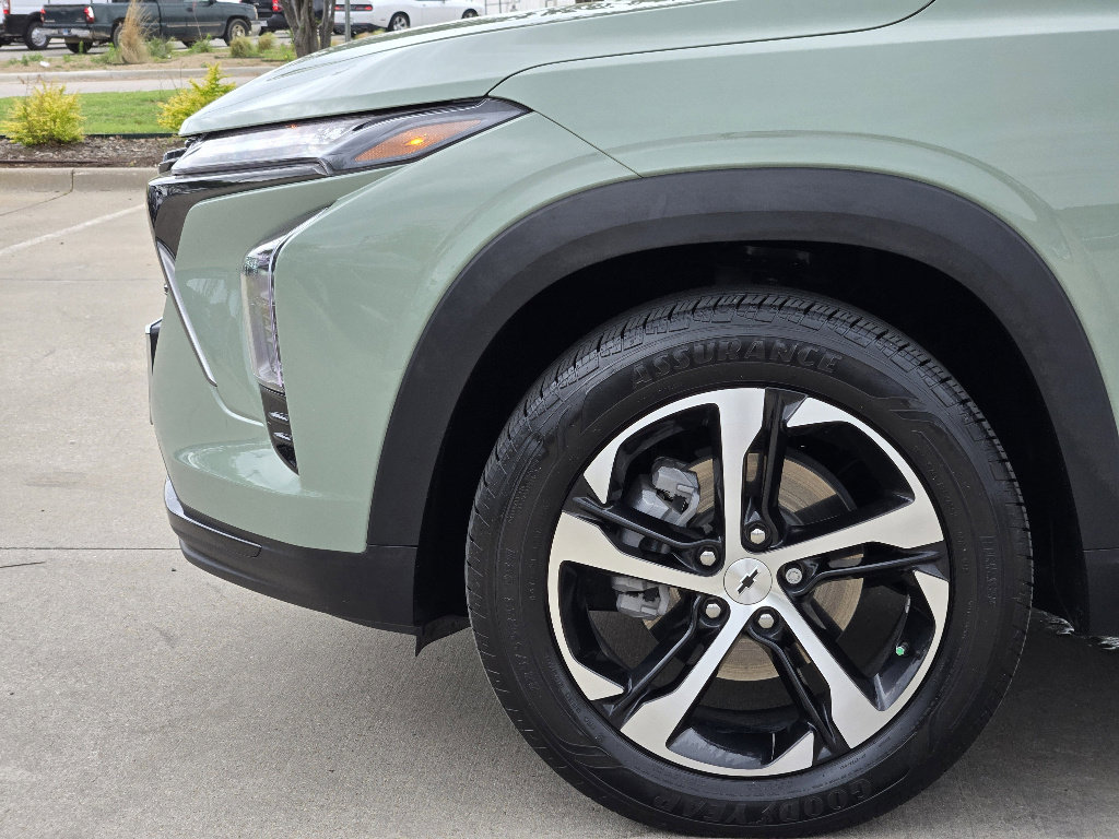 Used 2024 Chevrolet Trax RS w/ Driver Confidence Package image 14