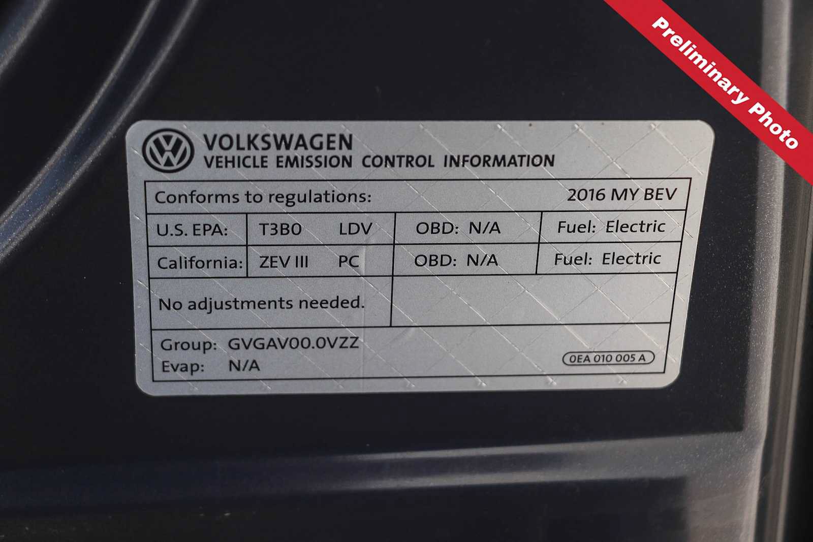 Used 2016 Volkswagen e-Golf SE FWD image 21
