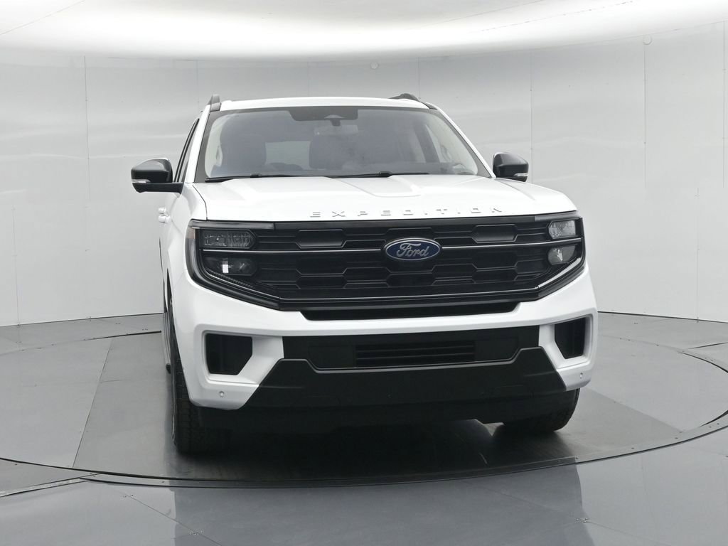 Used 2025 Ford Expedition Max Active AWD/4WD image 61