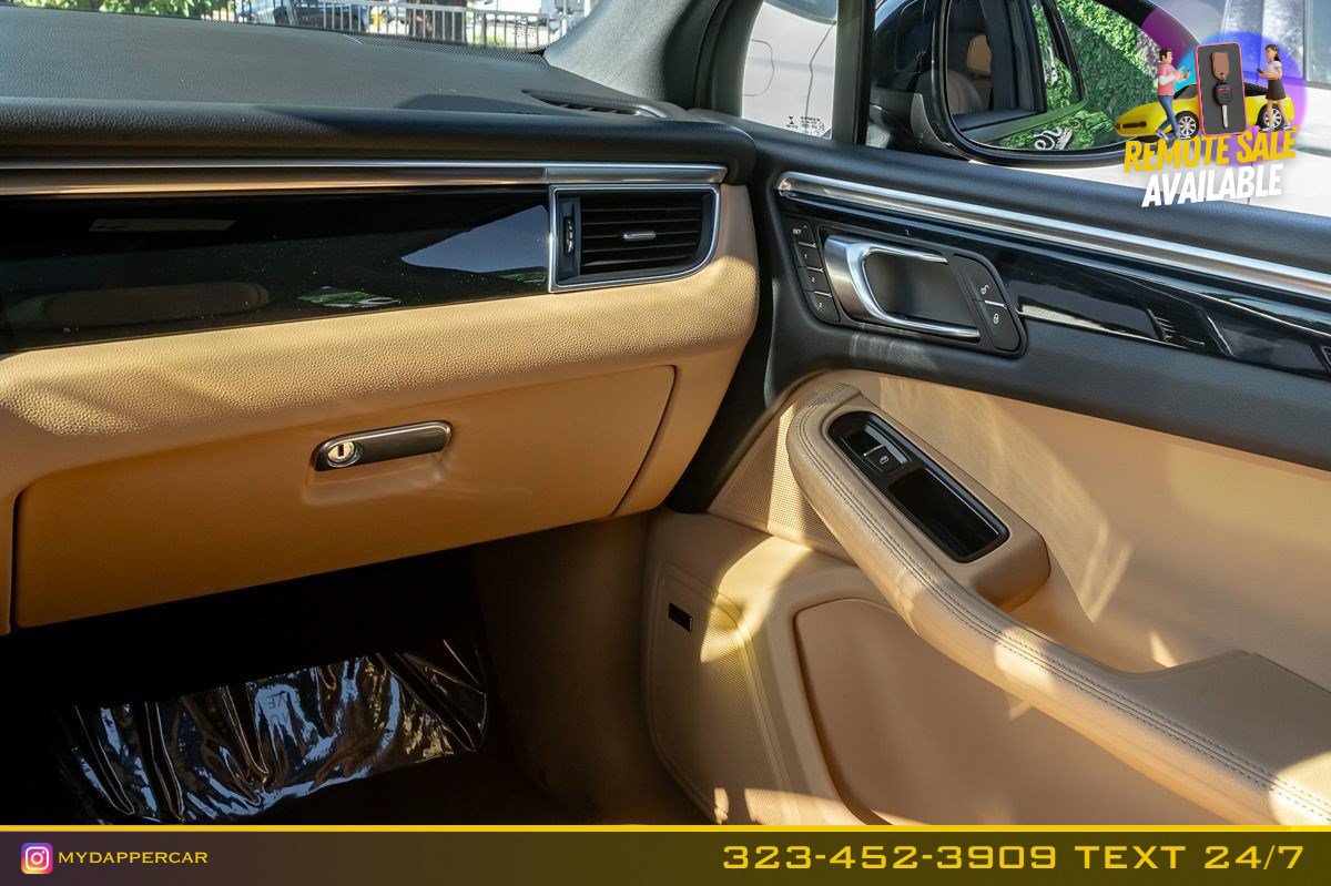 Used 2018 Porsche Macan AWD/4WD image 24
