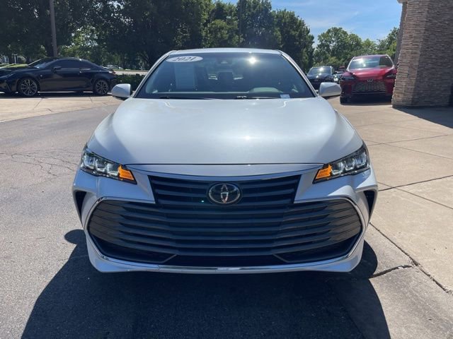 Used 2021 Toyota Avalon XLE AWD/4WD image 7