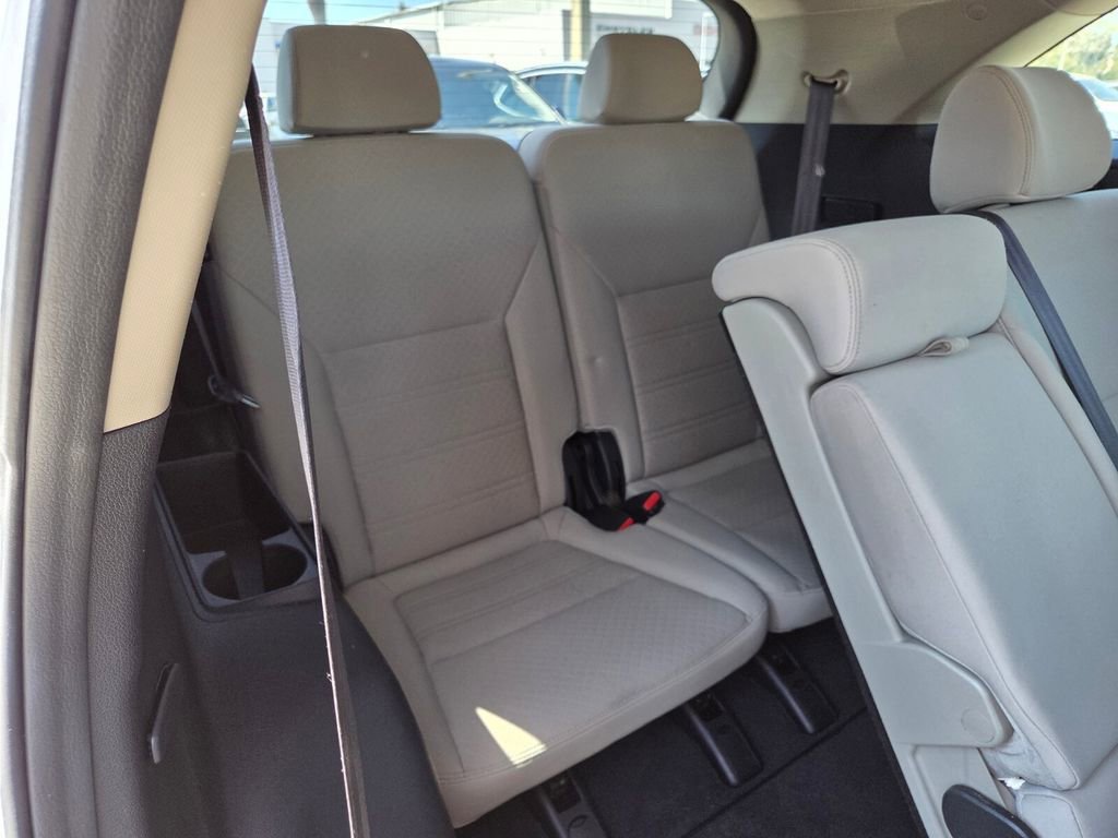 Used 2020 Kia Sorento LX image 15