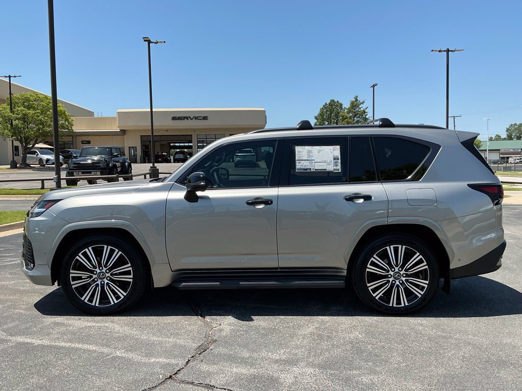 New 2026 Lexus LX 700h Luxury w/ Appearance Package AWD/4WD image 6