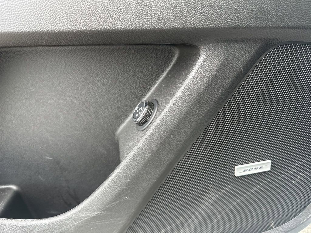 Used 2023 Chevrolet Traverse High Country w/ LPO, Cargo Package image 12