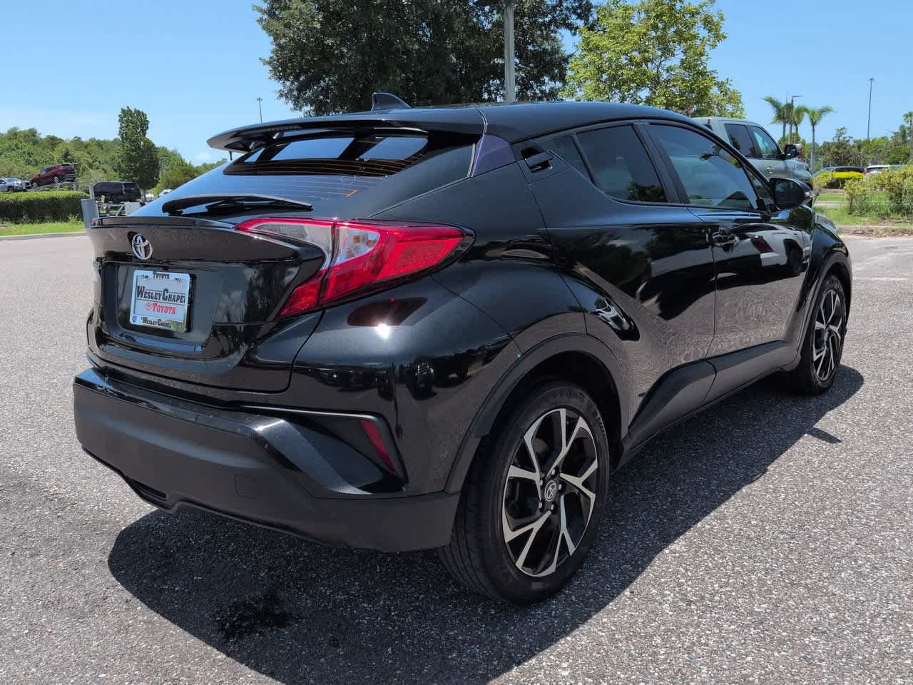 Used 2021 Toyota C-HR XLE FWD image 6