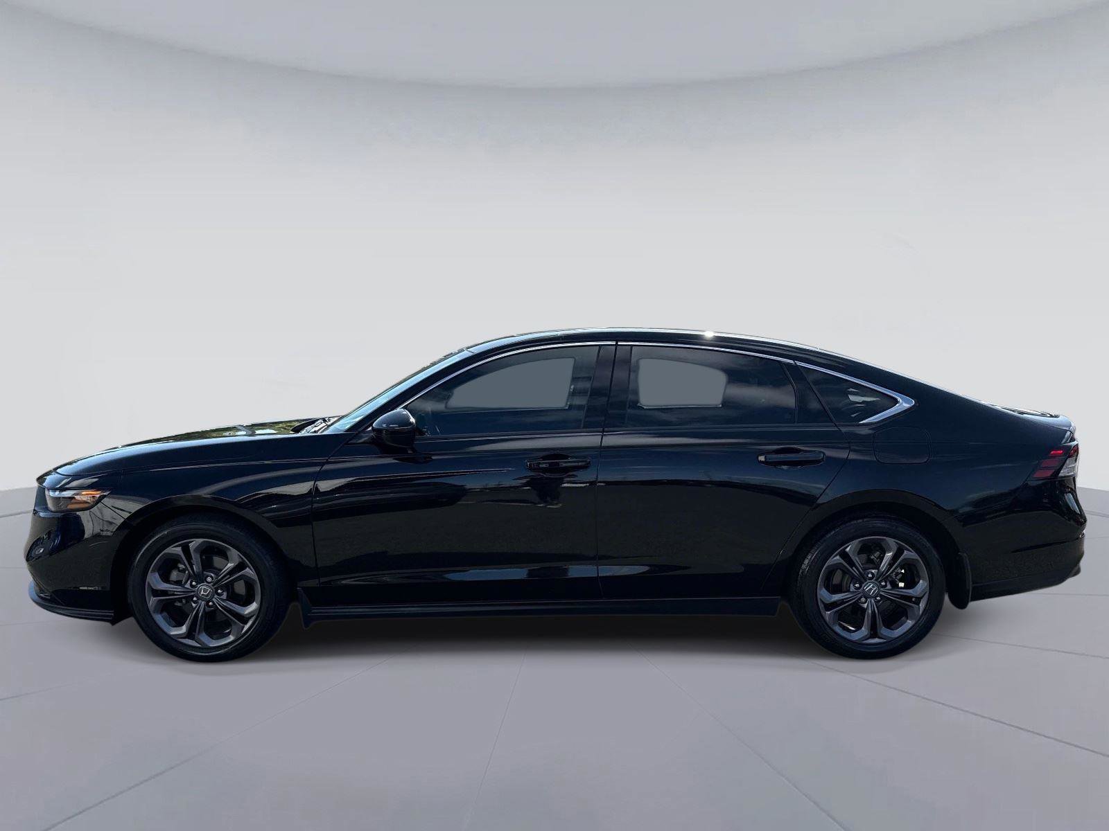 Used 2023 Honda Accord EX image 7