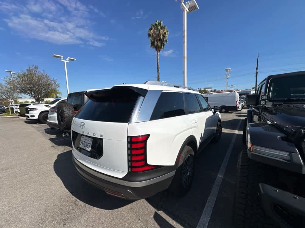 Used 2026 Hyundai Palisade SEL FWD image 3
