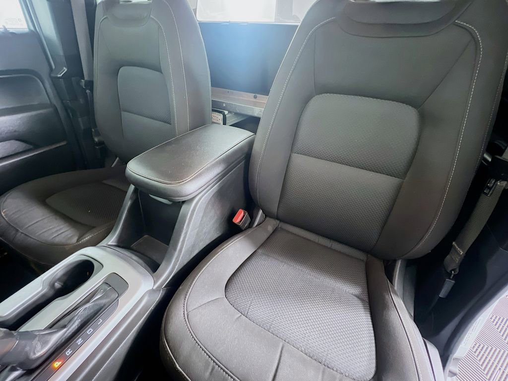 Used 2021 Chevrolet Colorado LT w/ Fleet Safety Package image 19