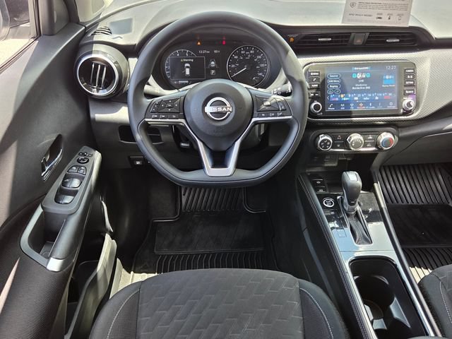 Used 2024 Nissan Kicks SV FWD image 13