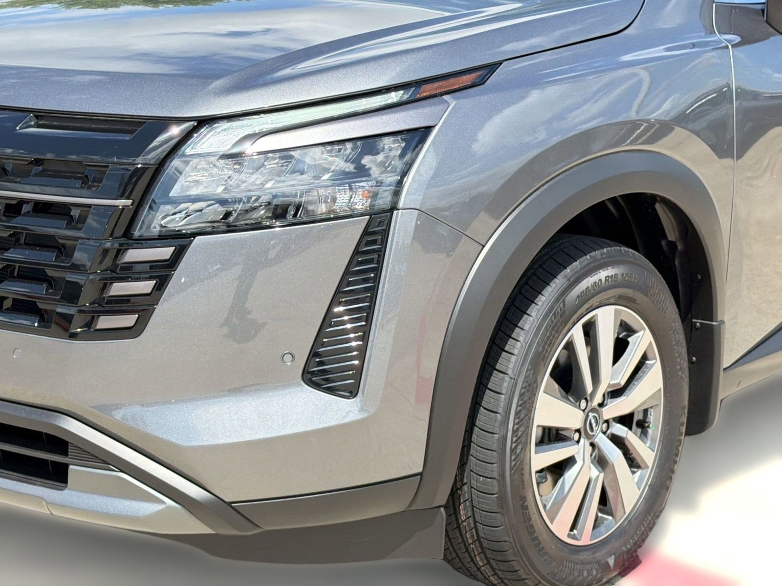 New 2026 Nissan Pathfinder SL image 11