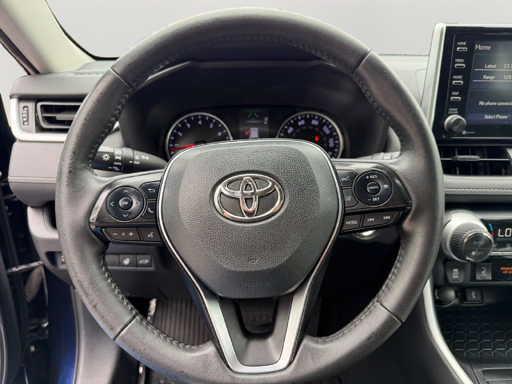 Used 2021 Toyota RAV4 XLE w/ Convenience Package AWD/4WD image 19