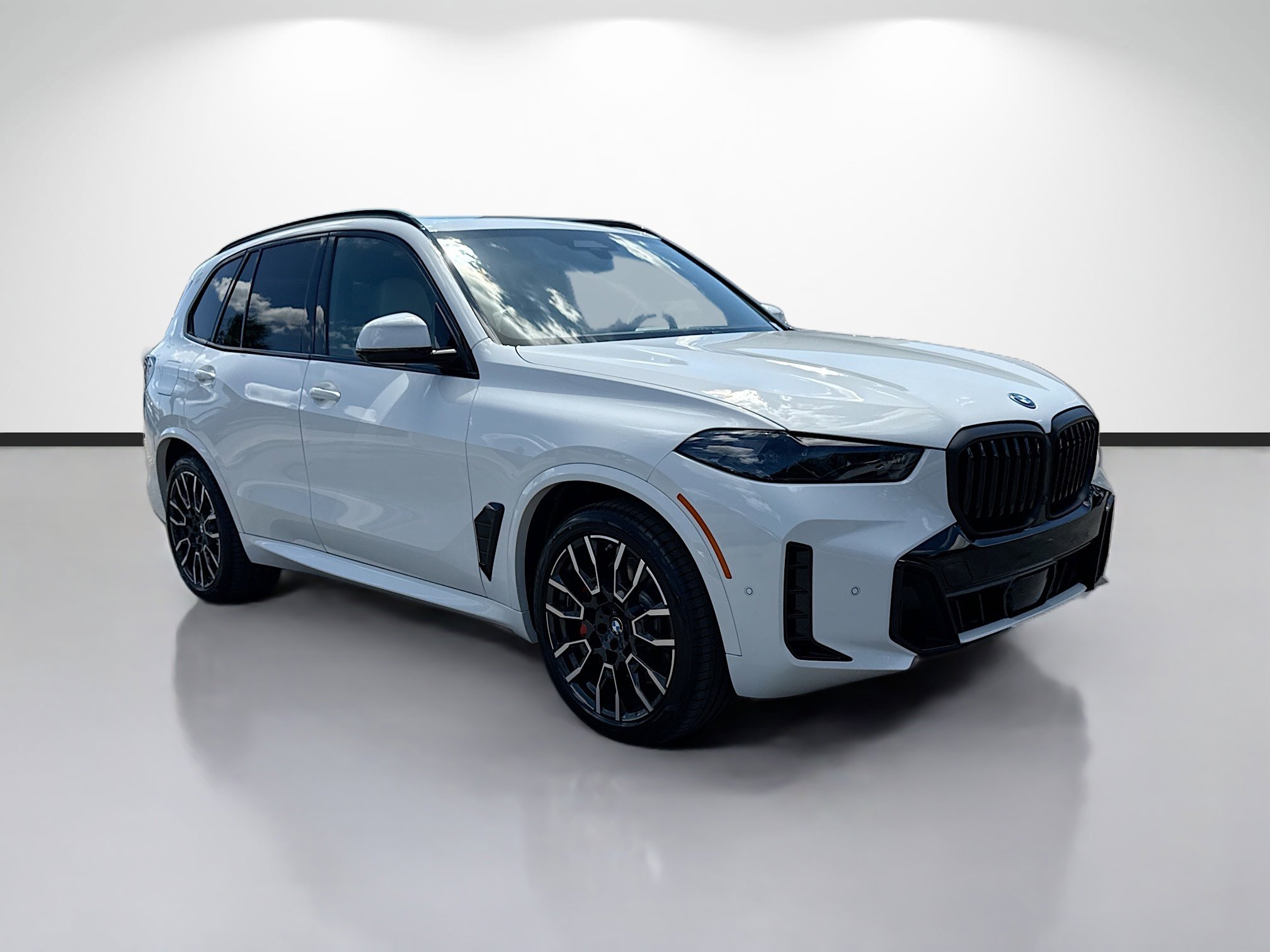New 2026 BMW X5 xDrive50e w/ Executive Package