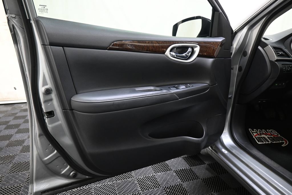 Used 2014 Nissan Sentra SL w/ Premium Package FWD image 22